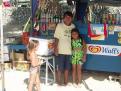 Bar de la plage à Kata : Ott et sa fille