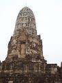 Wat Ratchaburana - Prang de style khmer