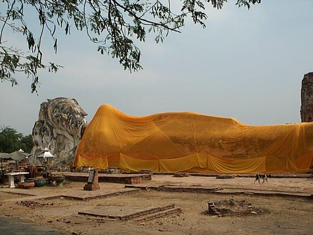 Grand Boudda couché