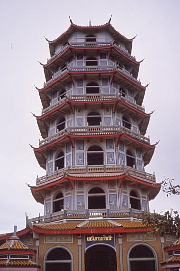 Kanchanaburi - Wat Tham Seua