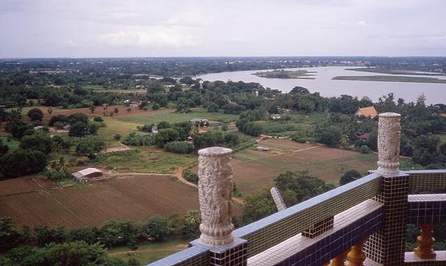 Kanchanaburi - Wat Tham Seua