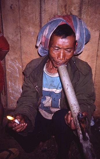 Trek région de Chiang raï - Fumeur d'opium